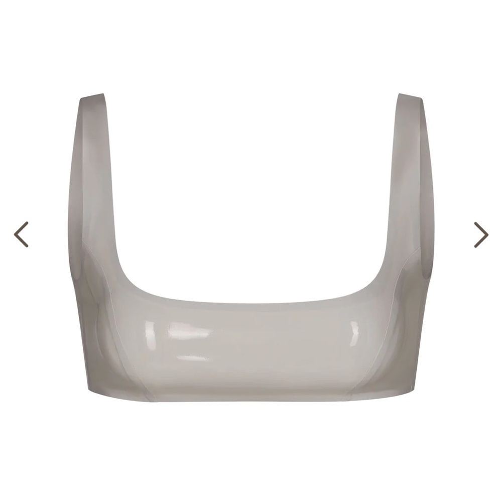 NWT SKIMS Latex Scoop Neck Bralette Cement (white) Size M Sold Out!